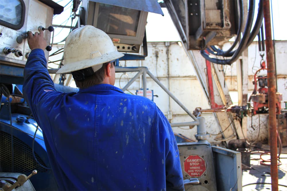 US Sees More Gains in Rigs, Jobs