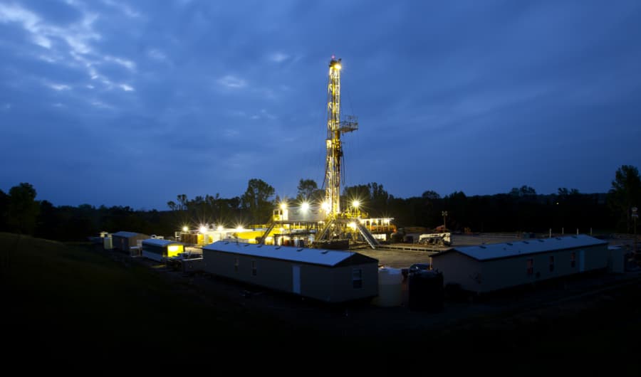 US Sees Highest Number of Active Rigs Since 2015 As Oil Surges By 2%