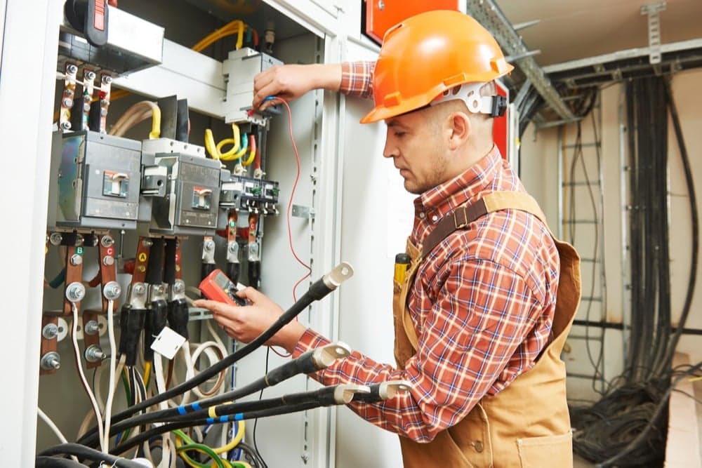 What Positions Can Electricians Fill in the Oil and Gas Industry and How Do You Get Them?