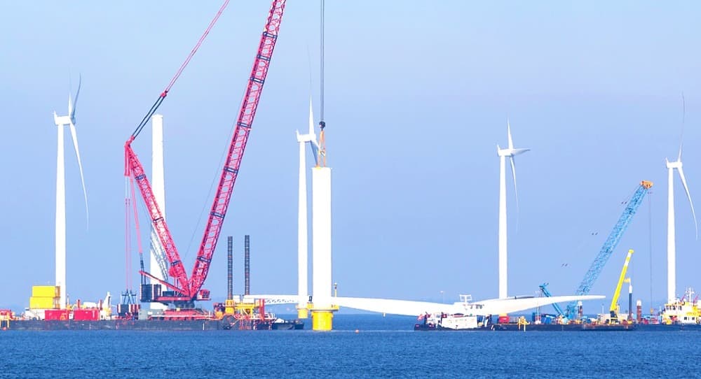 Biden's Gulf of Mexico Wind Farms Could Create 17,500 New Jobs